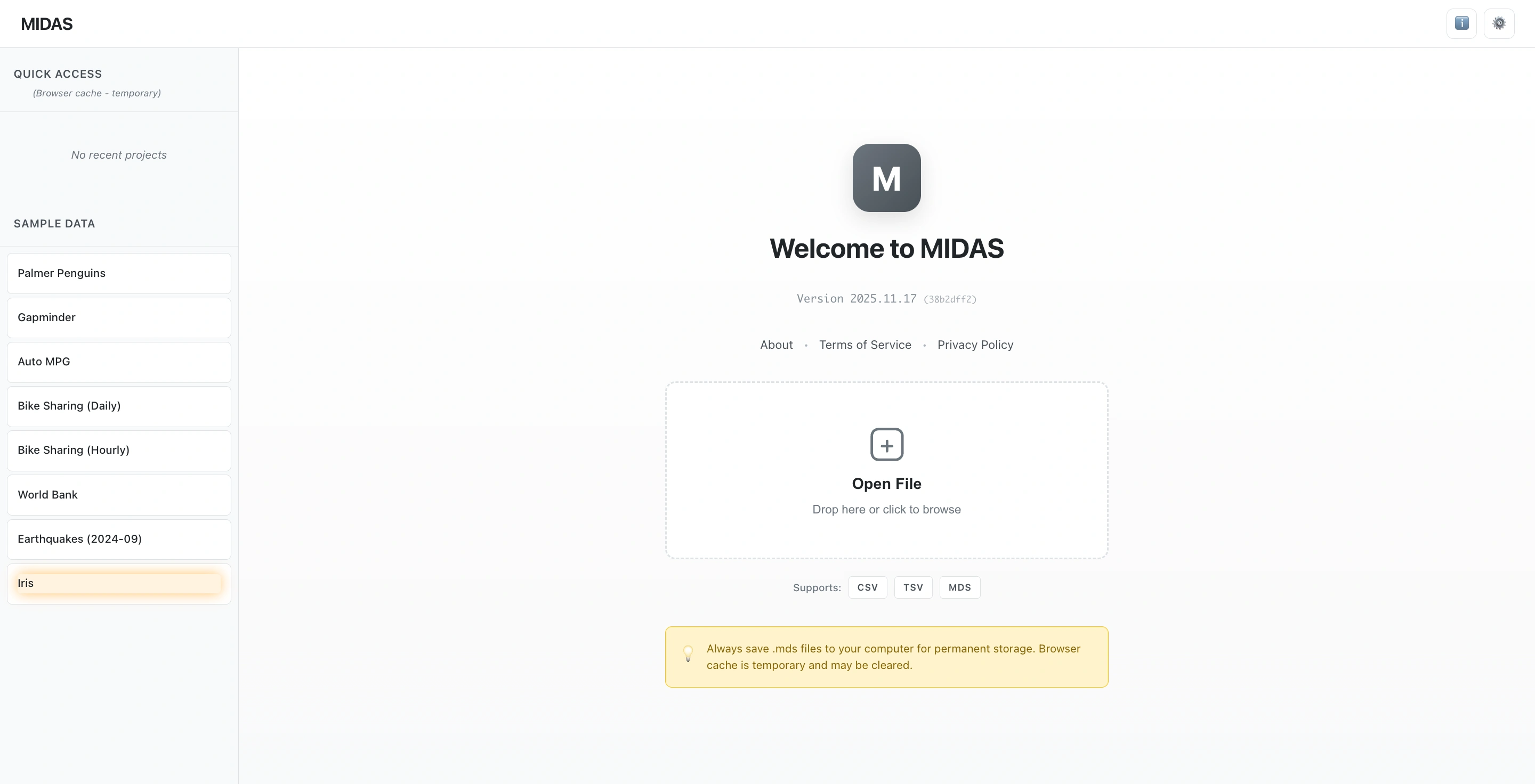 Selecting Iris dataset from Sample Data section in MIDAS launcher